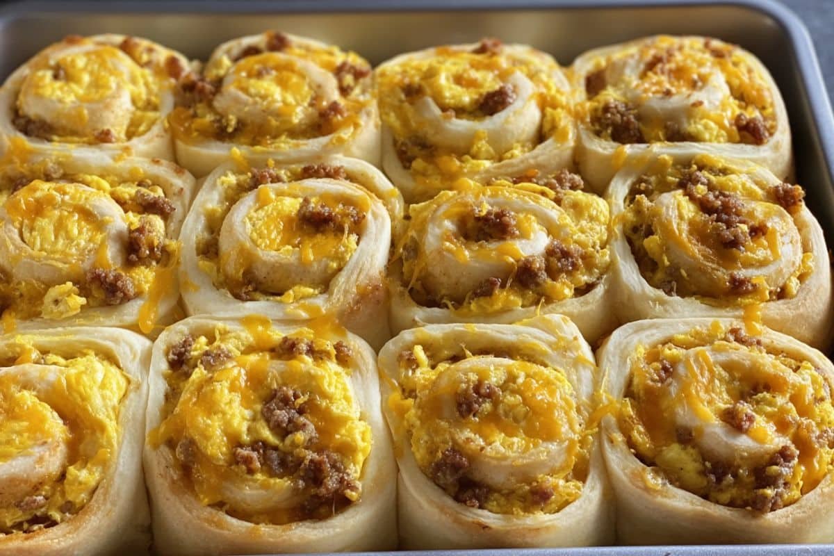 Breakfast Rolls with Sausage, Egg, and Cheese