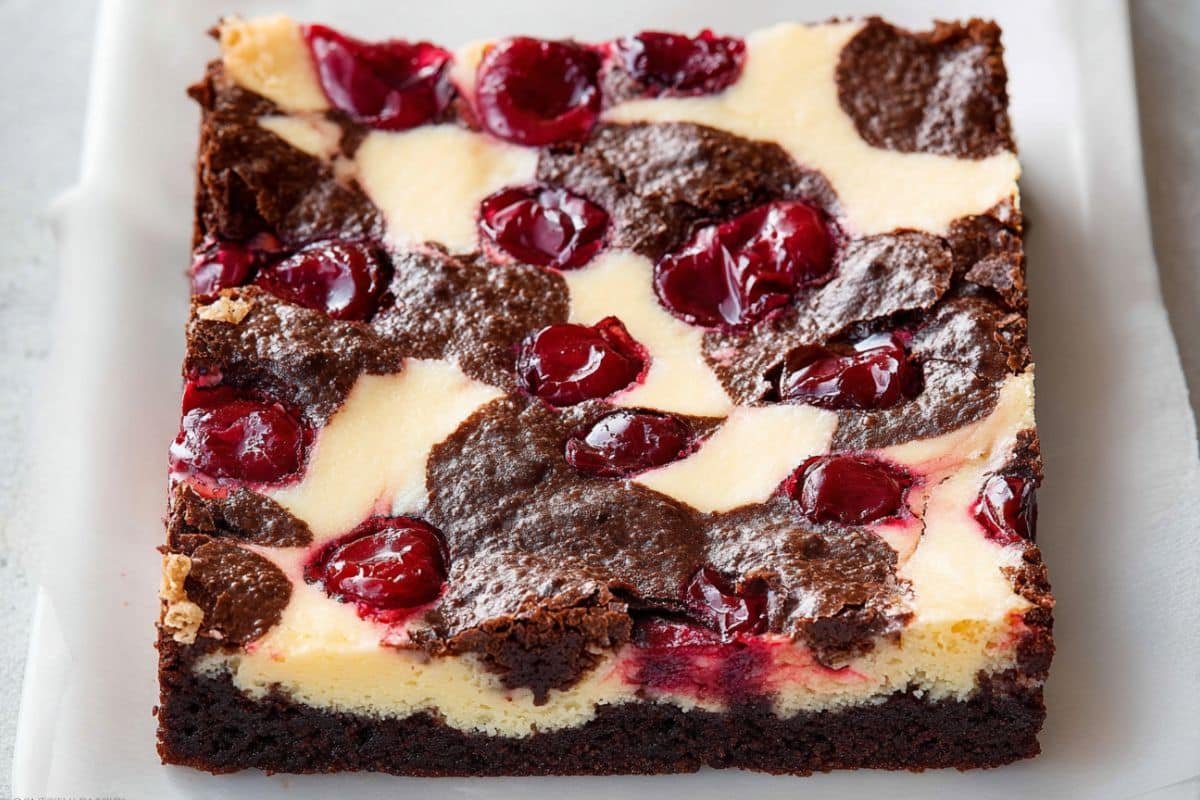 Cherry Cheesecake Brownies 3 Cherry Cheesecake Brownies