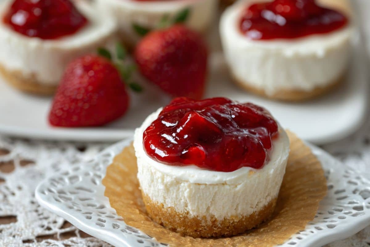 No Bake Mini Low Carb Keto Strawberry Cheesecakes