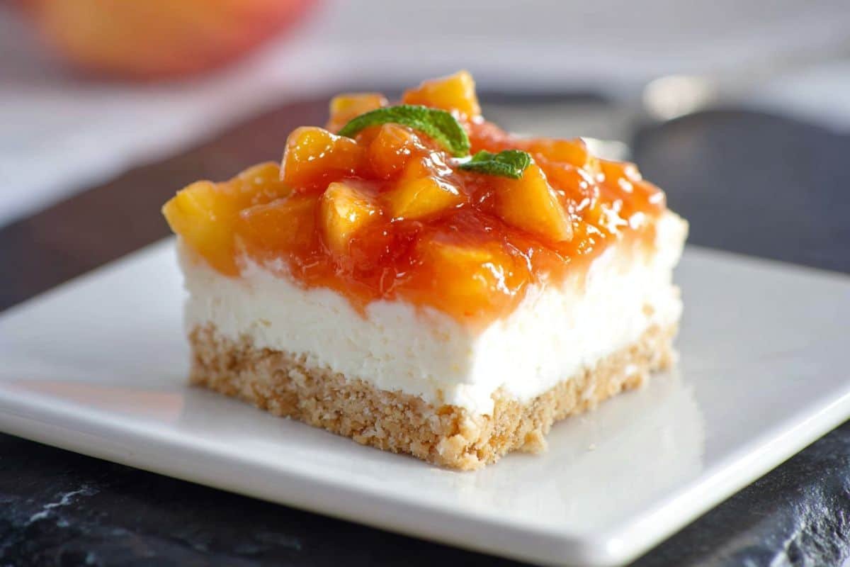 No Bake Peach Cheesecake Bars
