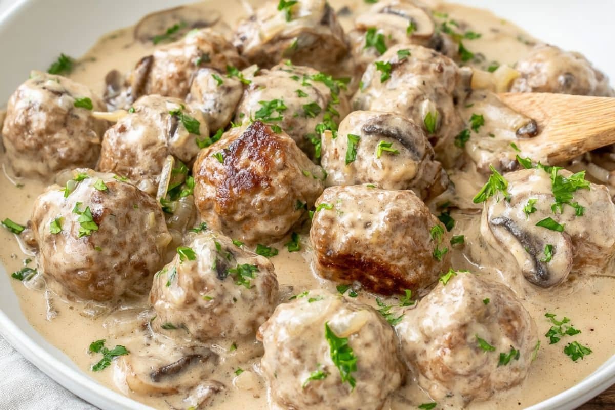 Meatballs in Mushroom Cream Sauce