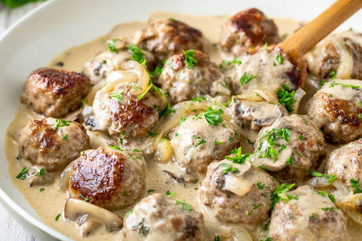 Meatballs in Mushroom Cream Sauce