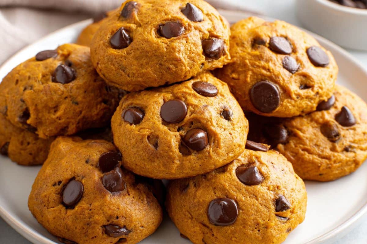 Pumpkin Chocolate Chip Cookies