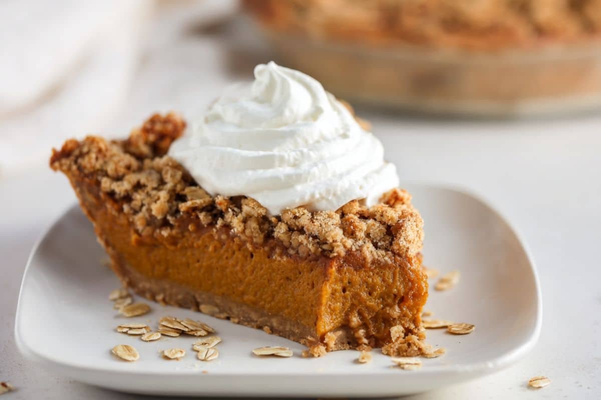 Pumpkin Crisp Pie: A Decadent Fall Dessert That’ll Become a Favorite