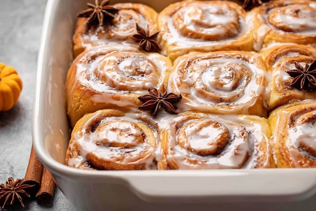 Pumpkin cinnamon rolls