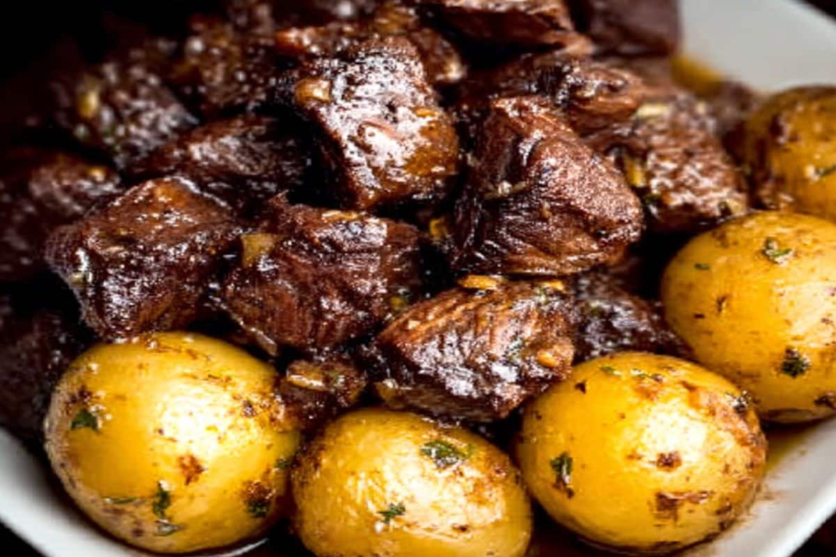 Slow Cooker Garlic Butter Beef Bites