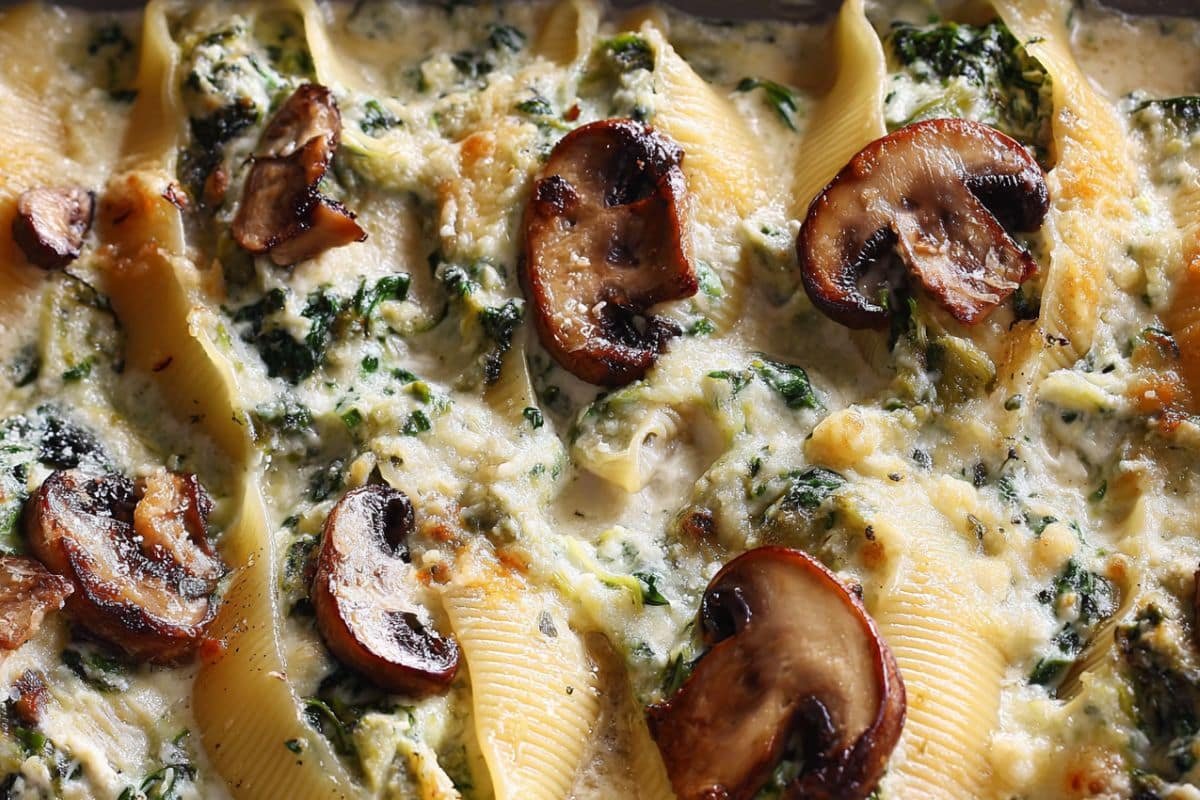 Spinach & Mushroom Stuffed Shells