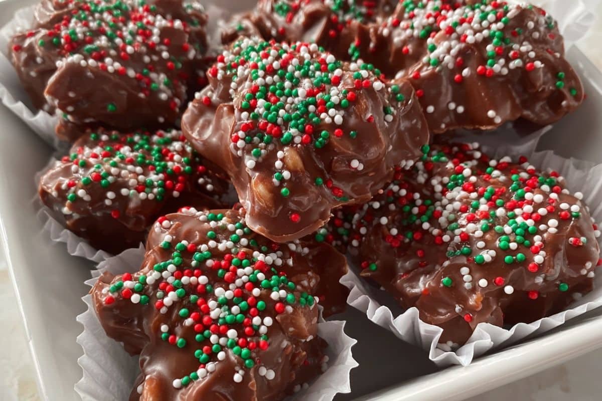 Crockpot Peanut Clusters