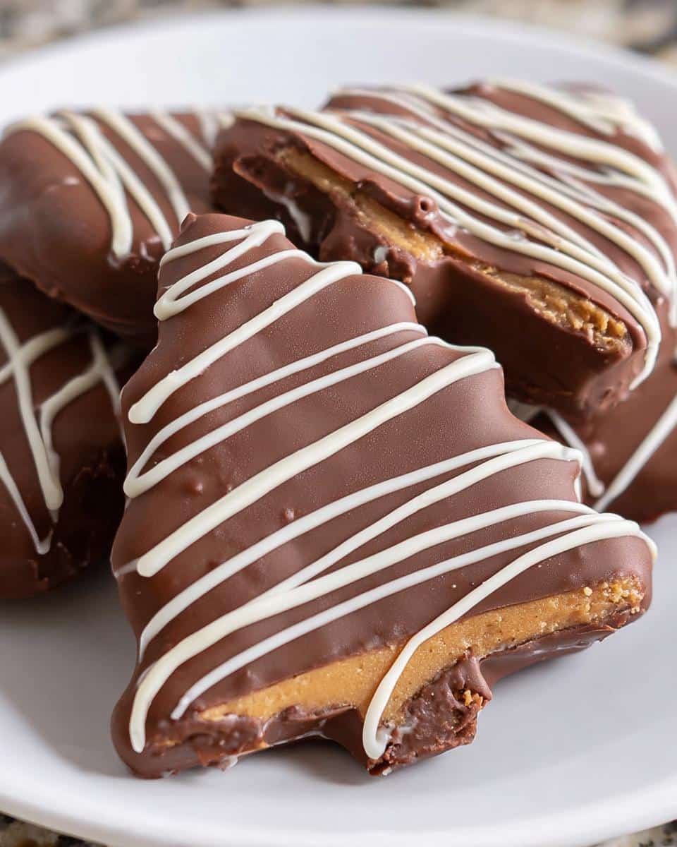 Chocolate Peanut Butter Christmas Trees in 30 Minutes 4 Chocolate Peanut Butter Christmas Trees - detail 1